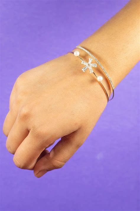 Double Layer Floral Crystal Bracelet- Gold | Salty – Salty Accessories
