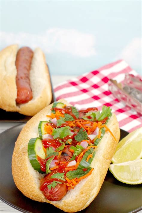 Bahn Mi Turkey Hot Dogs | gourmet hot dogs - Food Meanderings