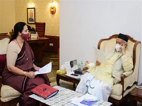 BJP leader Chitra Wagh meets Maha Governor over Deepali Chavan suicide case