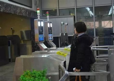 苏州火车站引进身份证人证合一核验系统 3秒快速进站！_行业资讯 - 广东东信智能科技有限公司