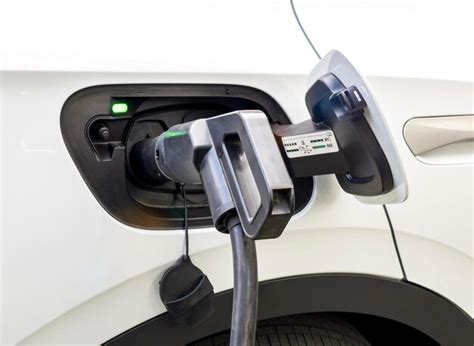 Producing Power Using Car Plugs 的图像结果