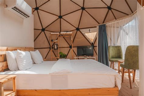 The Best Glamping Spots In UAE To Experience Desert Luxury