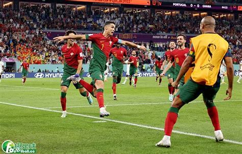 葡萄牙3比2驚險擊敗迦納，C羅點射破門，史上第一位在五屆世界盃都進球 | 挺足球 | LINE TODAY