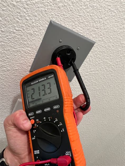240 volt outlet measured 213 volts / Not 3-phase - Electrical ...