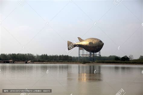 江苏花7千万建“河豚”雕像，游客认为毫无必要，专家：意义重大_建筑