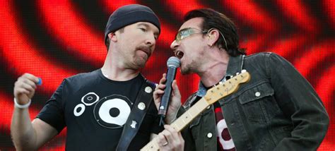 U2 comparte una versión acústica de ‘Sunday Bloody Sunday’ en su 50º ...