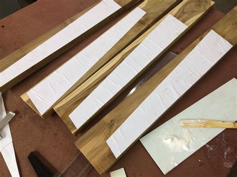 Making a Wooden Table 的图像结果