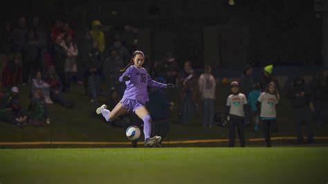 University of Washington goalkeeper dies after battle with rare kidney ...