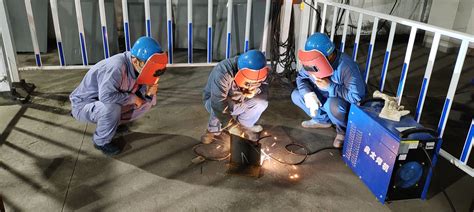 焊接技术与工程专业圆满完成首次生产实习教学任务_实习实训_机电工程学院