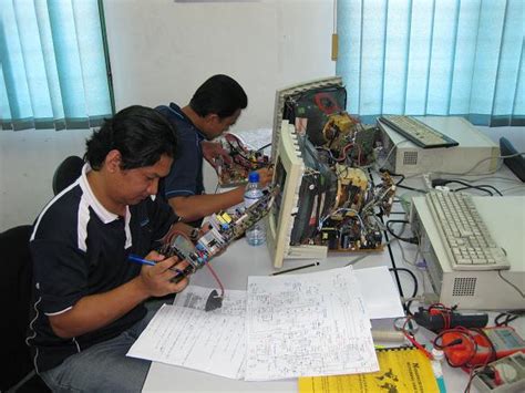 Monitor Repair Tutorial 的图像结果