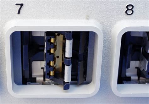 Multistation Access Unit