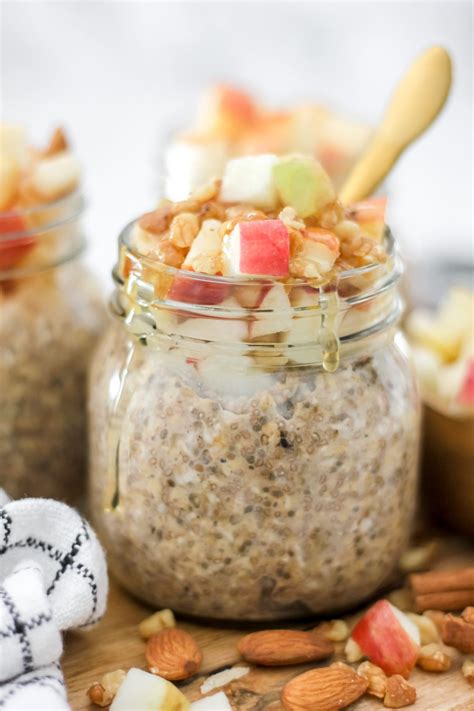 Apple Cinnamon Overnight Oats with Chia Seeds - The Seasoned Skillet