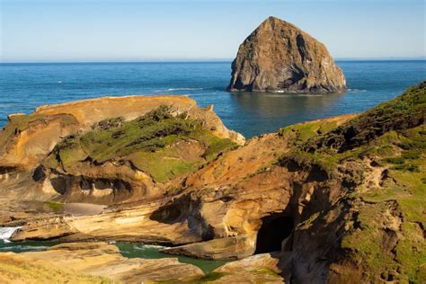 Hidden Coastal Caves Of Oregon's Cape Kiwanda | TouristSecrets