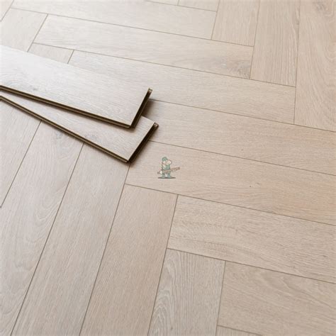 12mm Sahara Oak Herringbone AC5 Laminate Flooring