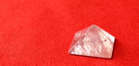 Vastu Pyramid Meaning And Benefits and Types - Solacely