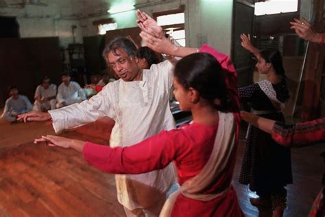Birju Maharaj, legend of India's kathak dance form, dies