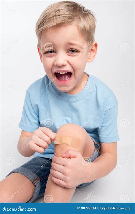 Toddler Pimple On Knee at Mary Aplin blog