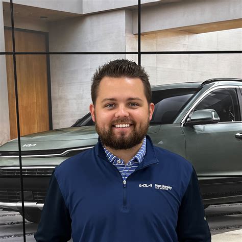Ken Ganley Kia Mentor Staff | Kirtland Hills Kia dealer in Mentor OH