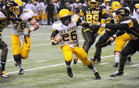 West tops East in Army All-American Bowl | Article | The United States Army