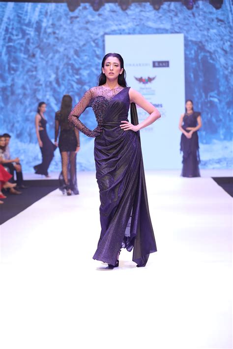 Glove full sleeves saree gown – Sonaakshi Raaj