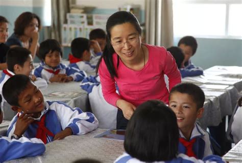 万名教师将援藏援疆！2018年首批援派4000人|支教|教育教学|新疆_新浪新闻