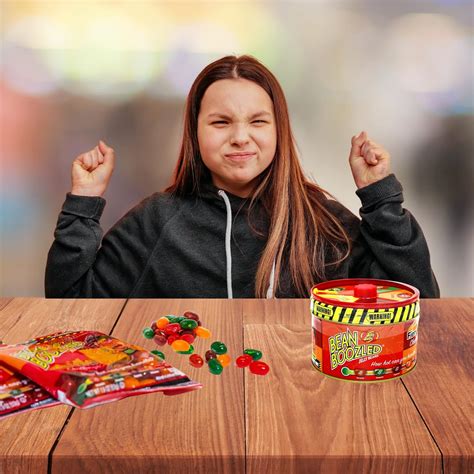 Ultimate Spicy Jelly Bean Challenge and Spinner Tin, cinco caramelos ...