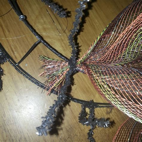 10X10 Deco Mesh Tutorial Using the Rolled Method 的图像结果