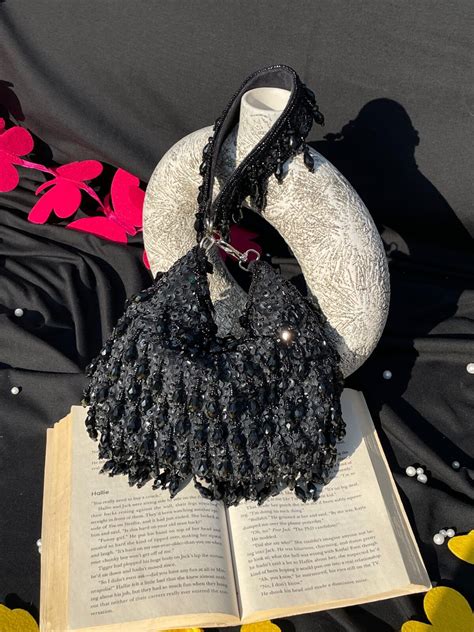 The Modern Indian- Black – Kristore