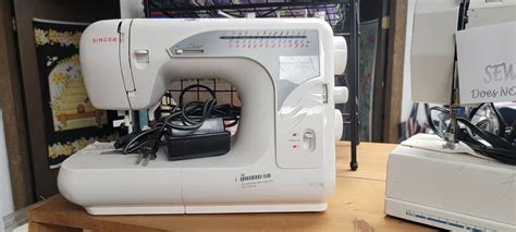 Singer 2662 FS - 70 Stitch Sewing Machine, with Automatic Needle ...