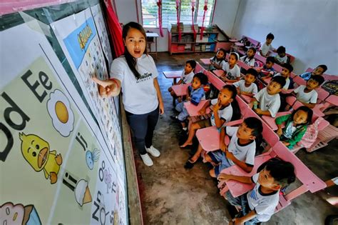 DepEd pushes expanded inclusivity programs in 2026 budget | ABS-CBN News