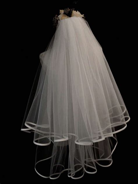Bridal White Double Simple Fashion Satin Trim Black Veil Wedding Posing ...