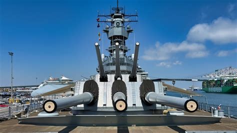 The Navy’s Best Decision Ever: $100,000,000 for an Iowa-Class ...