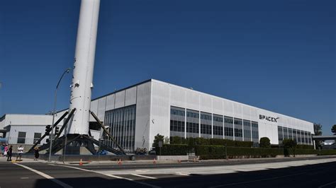 Ex-SpaceX Employee Said He Was Shoved Aside to Make Way for Younger 'Frat Bro' Staff