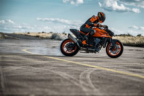 KTM 990 的图像结果
