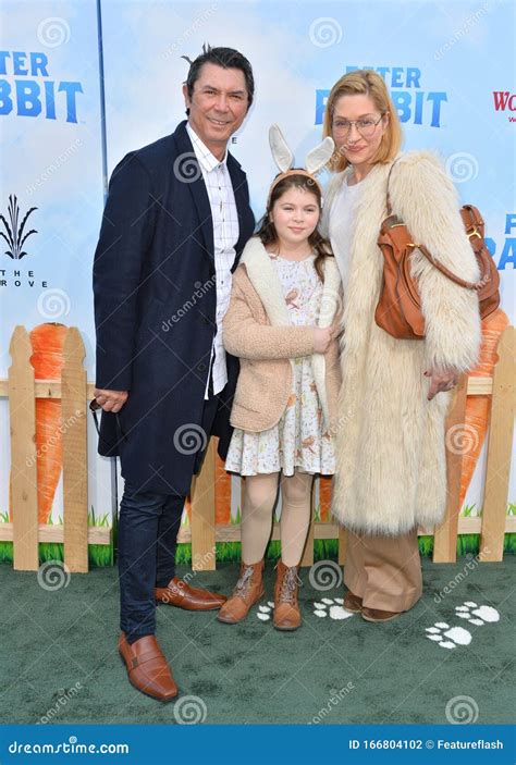 Lou Diamond Phillips, Yvonne Boismier Phillips & Indigo Sanara Phillips ...