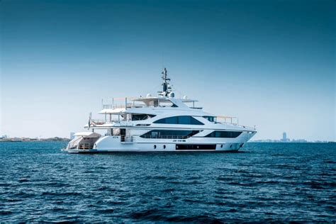 Yachtmanagement | 15 Years Experience in Yacht Management & Yacht Service