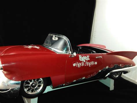 BRATZ RED CADILLAC TOY CAR WITH FM RADIO AND WORKING LIGHTS-ROCK ANGELZ ...