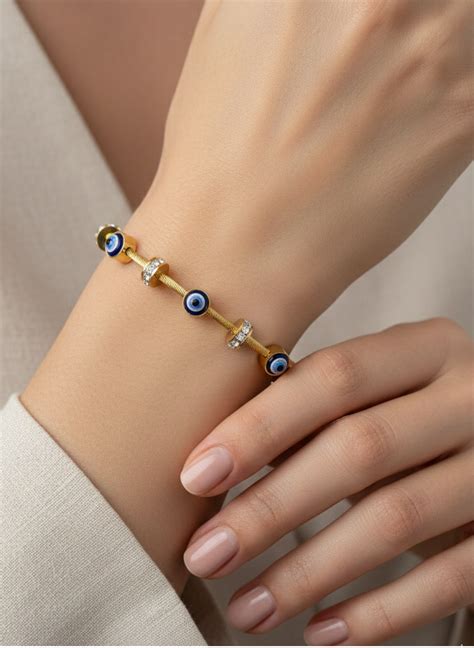 Stylish Minimal Evil Eye Bracelet with Crystals BRC017 – TredyMod