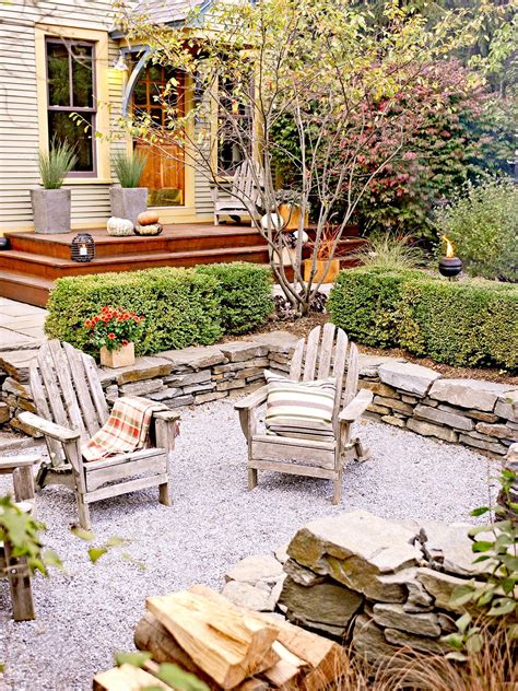 Small Backyard Retaining Walls 22 Practical And Pretty Retaining Wall