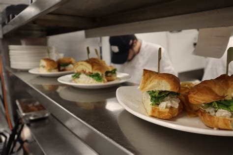 Dining - Guyan Golf & Country Club