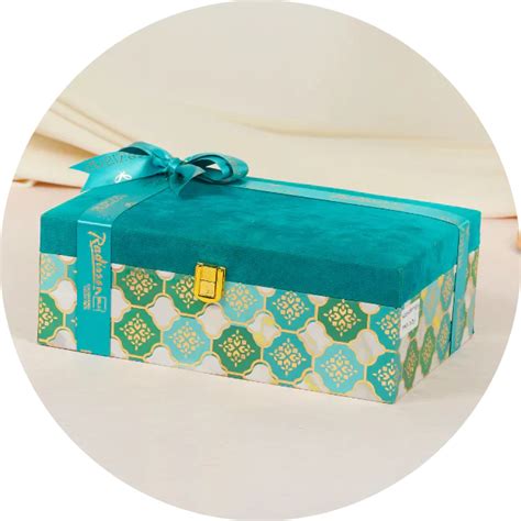 Buy Birthday & Anniversary Gifts Online in India | Nazrana Emporio