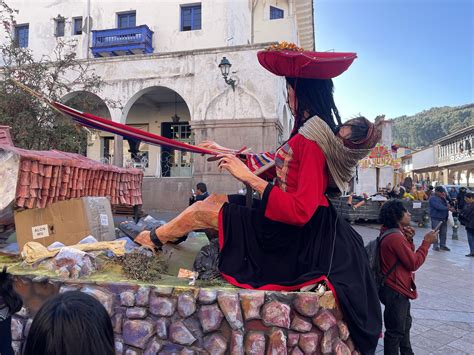 Peru Textiles 的图像结果