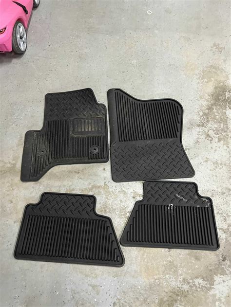 Best Chev Silverado Floor Mats for sale in Regina, Saskatchewan for 2023