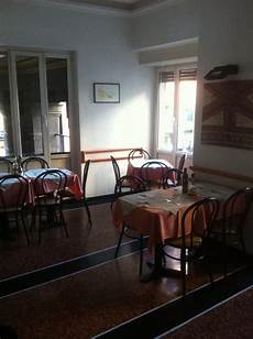 come arredare un bar con pochi soldi rinnovare un locale con pochi soldi con la tecnica come arredare un bar con pochi soldi rinnovare un locale con pochi soldi con la tecnica