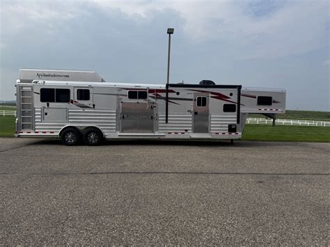 Used 2022 4-Star Trailers 2+1 Trail Boss LQ Horse Trailer for sale in ...