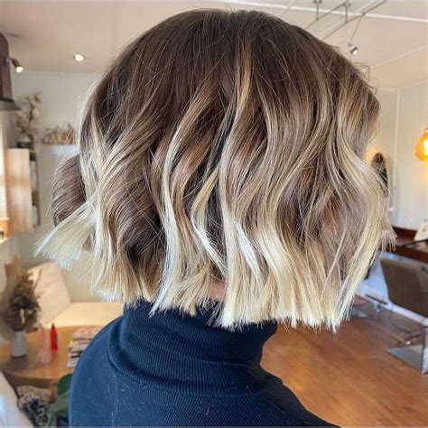 10 Stunning Examples Of Platinum Blonde Balayage Hair