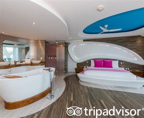 Unprofessional staff but nice hotel - Review of The Carmen - Beachfront ...