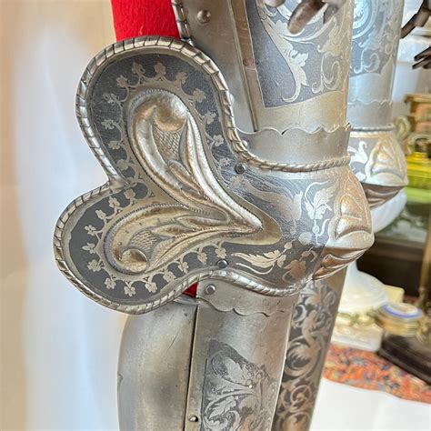 Life Size Spanish Toledo Ware Suit of Armor of Carlos V at 1stDibs | spanish armor, spanish ...