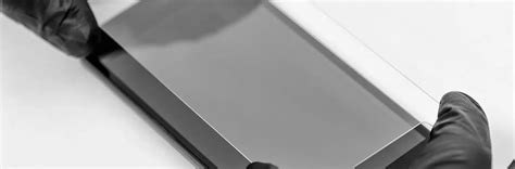 Mobile Screen Tempered Glass Types and What They Offer | RhinoTech
