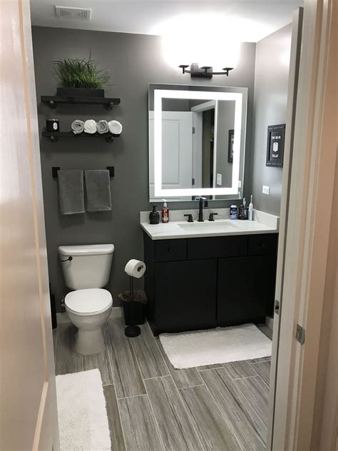 decorating ideas gray bathroom